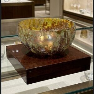 Neiman Marcus Handcrafted
Art Glass Bowl - Made in
Poland. NEW
